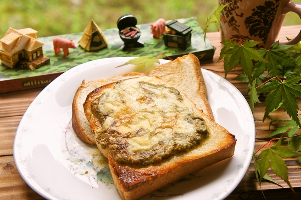 無印良品の「UVパウダー」で外出中もサッと日焼け対策！と朝食