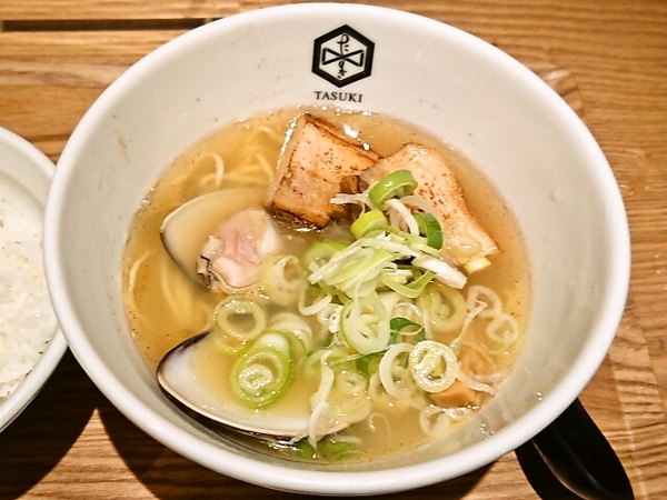 はまぐりの塩そば(麺や 襷)