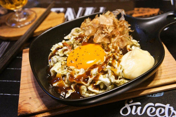 あの「美的」とコラボして日焼け止めとセットで発売！と昼食