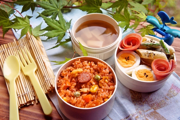 「ケチャップチャーハン弁当」de長男のランチ