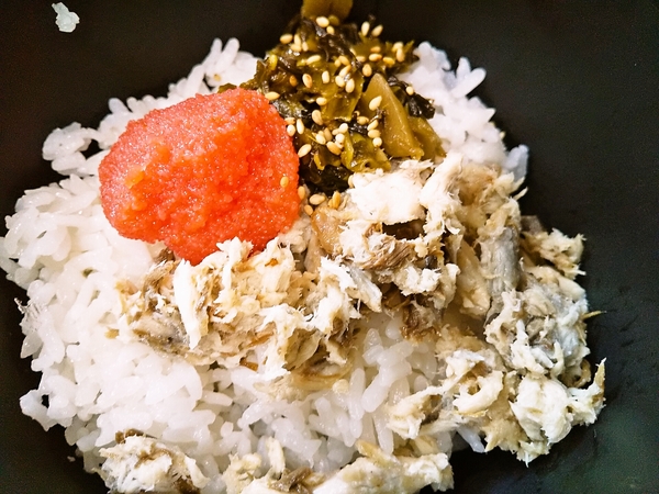 焼き鯖ほぐし身丼