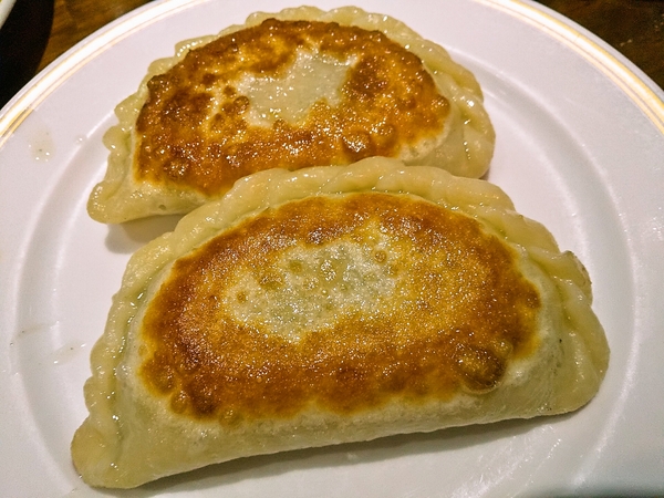 ニラ玉餃子