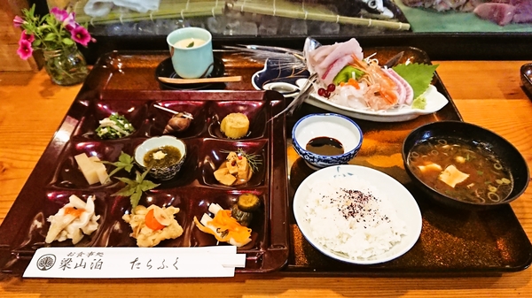 梁山泊たらふく＠京都・福知山の刺身ランチ