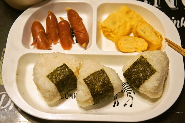 夏の化粧崩れには〇〇を使うべし！。。。と朝ごはん