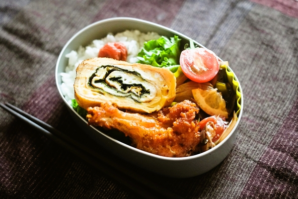 海苔玉弁当