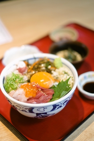 海鮮丼