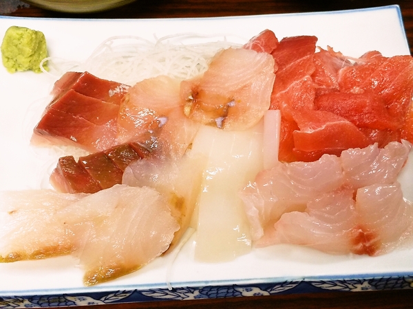 市場のお造り7種盛り