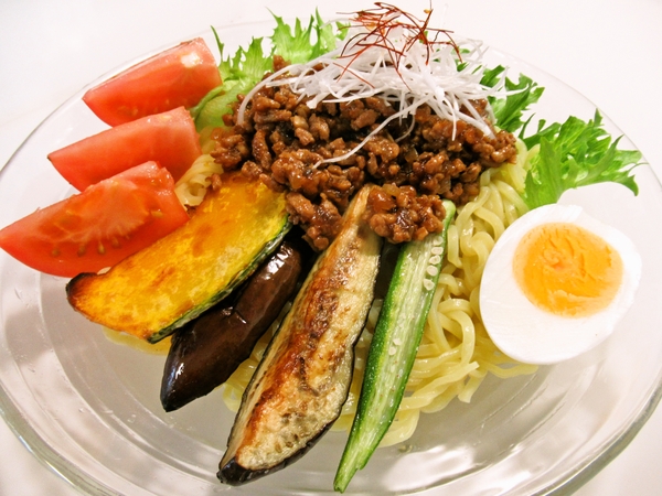 夏野菜のジャージャー麺