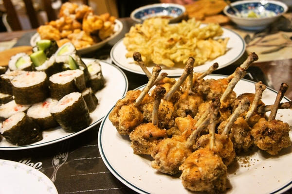 モッピーによる「ポイ活」をスマホアプリで快適に！と夕食