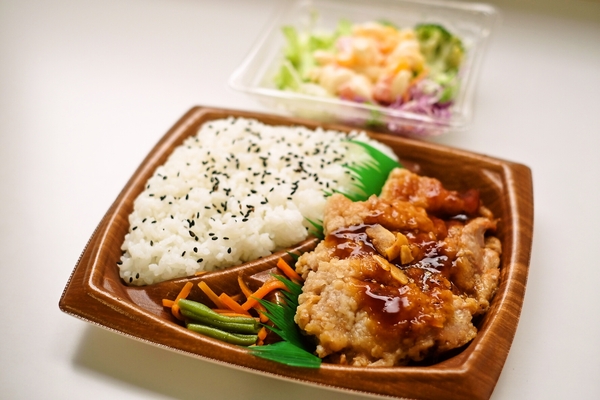 ガーリックチキン弁当