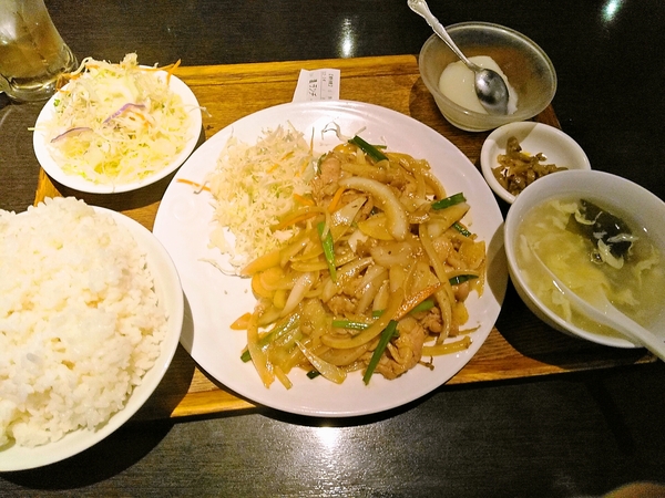 中華店の生姜焼き定食大盛り