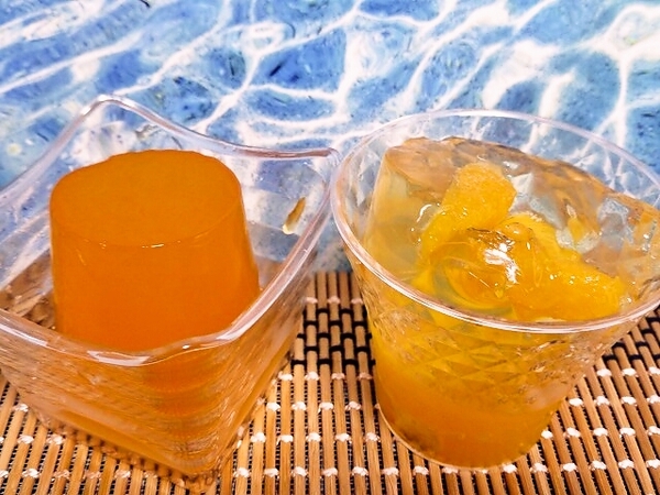 メロンゼリーとオレンジゼリー