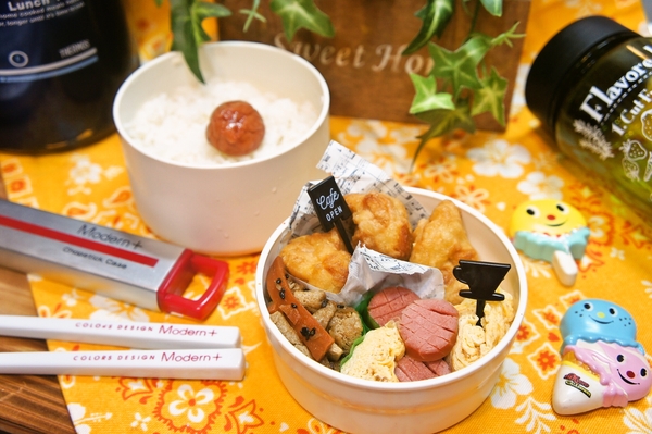 鶏の唐揚げ＆キンピラ弁当de長男のランチ