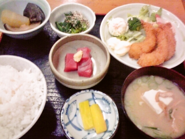 日替わり定食　エビフライ