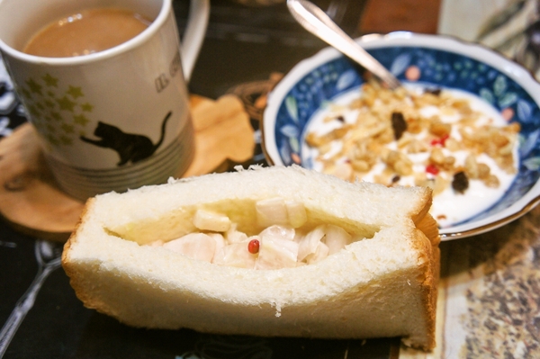 Twitterで絶賛な奥様のステキなアイディア！と朝食