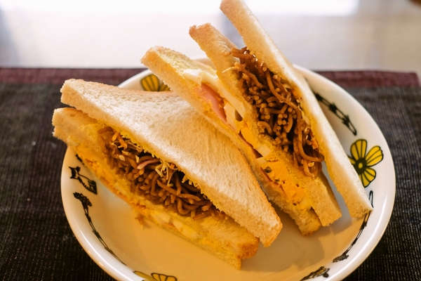 焼きそばぱん