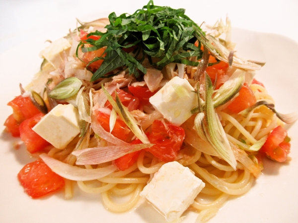 トマトとツナの和風冷製パスタ