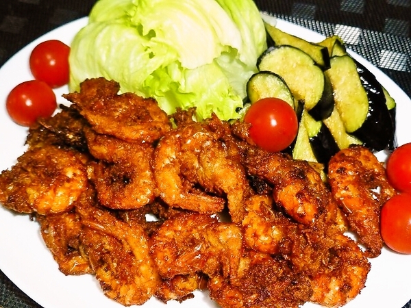 脱皮したソフトシュリンプの唐揚げ