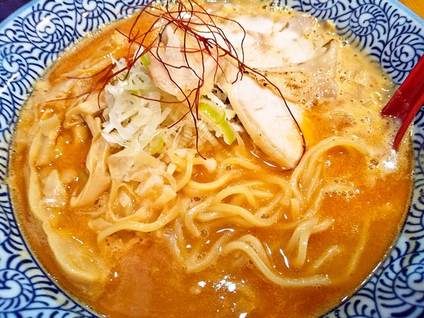 鶏白湯味噌ラーメン