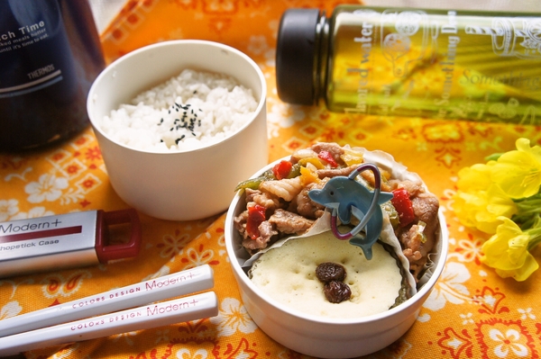 豚肉のプルコギ＆蒸しパン弁当de長男のランチ