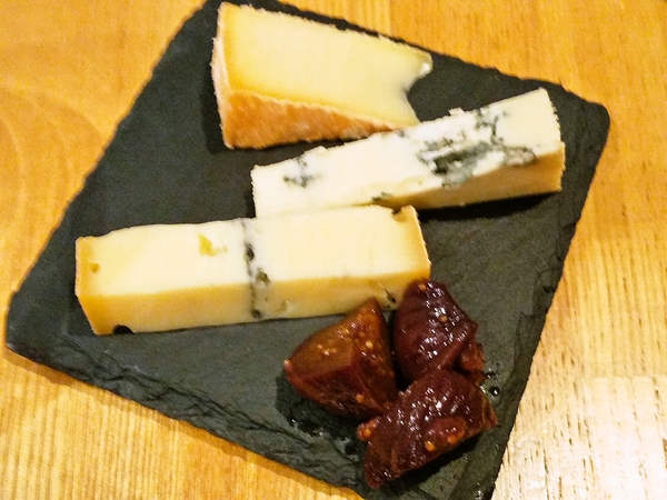 チーズ盛り合わせ
