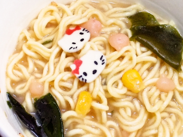 ハローキティヌードル