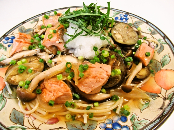 鮭ときのこのスープパスタ