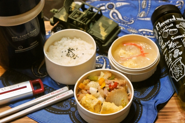 豚のプルコギ＆主人が作った春雨スープ弁当de長男のランチ