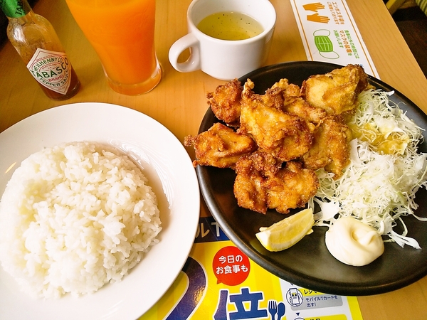 ガストのてんこ盛り唐揚げセット