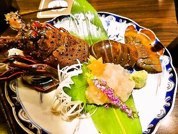 伊勢エビのお刺身が無料だったのよ～～