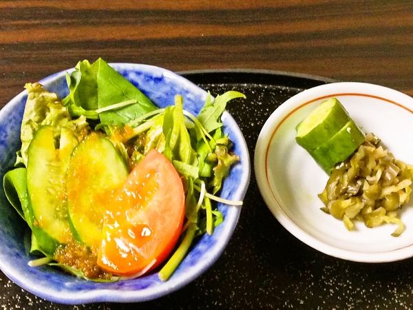 サラダと漬物