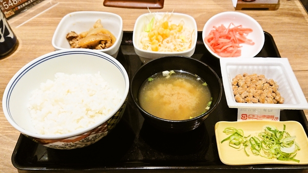 吉野家の納豆牛小鉢定食