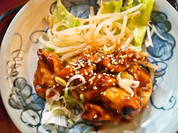 鶏皮の甘辛炒め