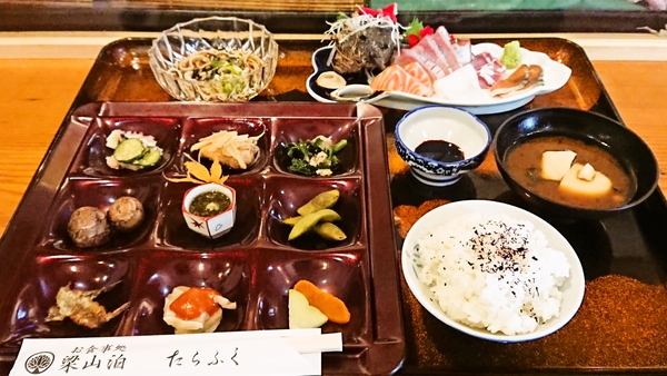 梁山泊たらふく＠京都・福知山の刺身盛合せ定食