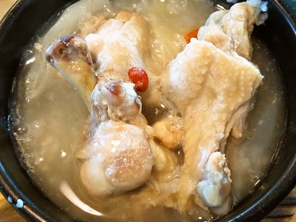 ビストロの参鶏湯風？