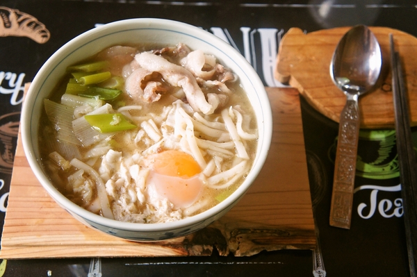 このままでいいのだろうか。。。とお昼ごはん