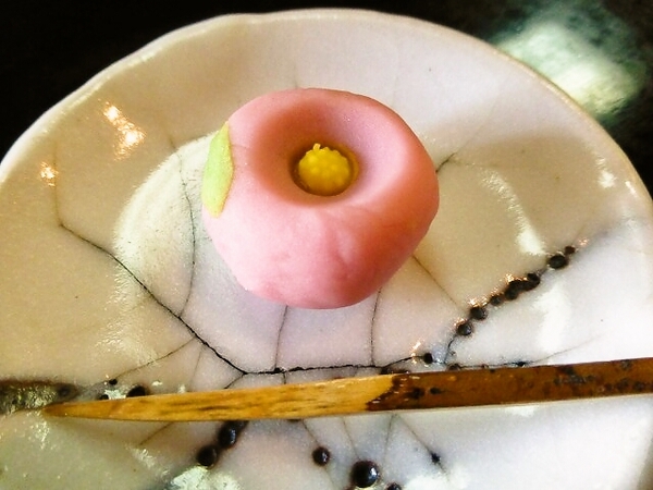 お茶の席で和菓子