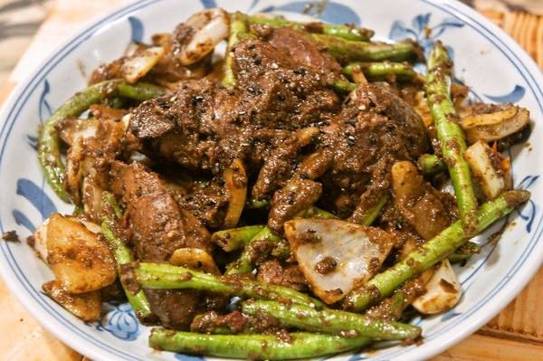 日産が猫用の軽自動車「にゃっさんデイズ」開発。。。とお夕はん