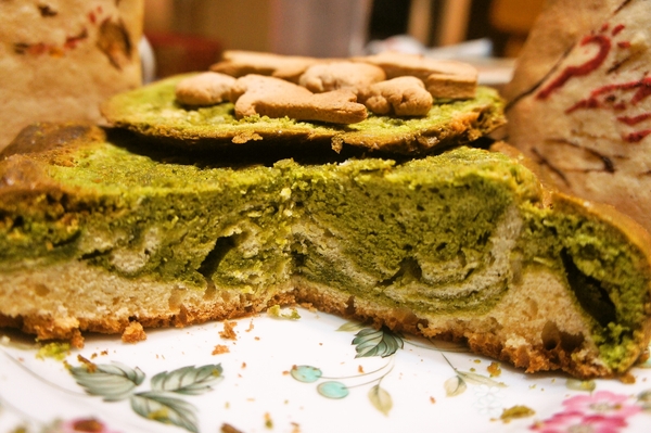 抹茶チーズケーキの断面