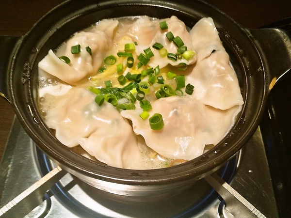 鶏白湯餃子鍋