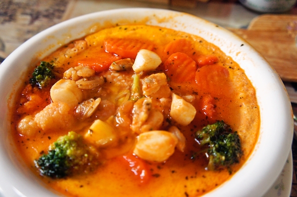 今年の世相を反映する「2020流行語大賞発表。。。とお昼ごはん