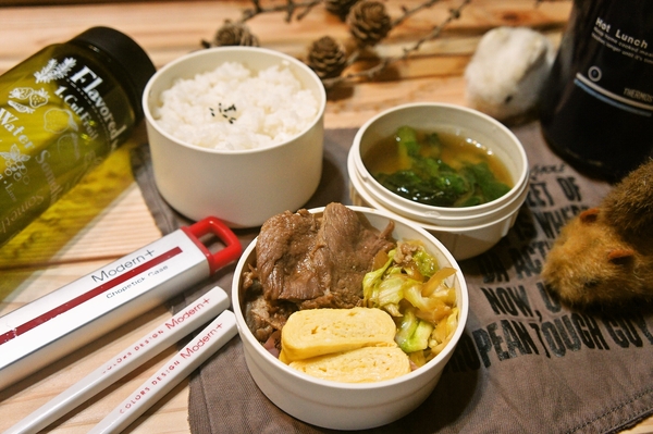 豚肉の甘辛炒め＆出し巻き玉子弁当de長男のランチ