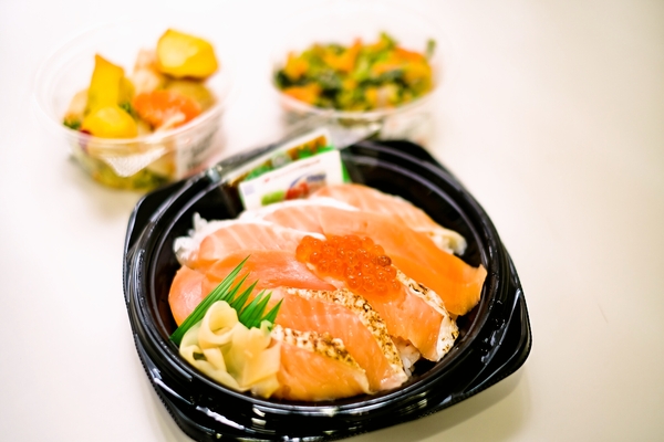 炙りサーモンの