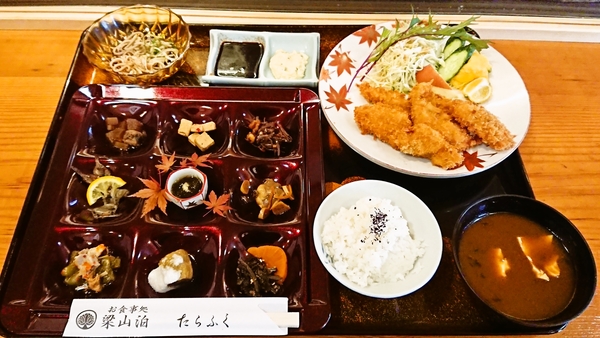 梁山泊たらふく＠京都・福知山の舞鶴産カキフライ定食