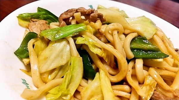 焼きうどん（カレー味）