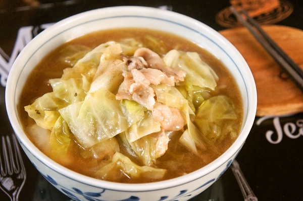 この時季に見かける学生の姿。。。とお昼ごはん