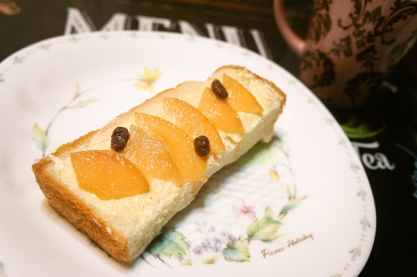 雪崩や路面の凍結に警戒。。。と朝ごはん