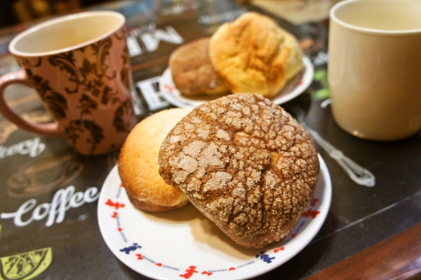 邪気を払ったり、運が呼び込める物で冬至を迎える。。。と朝ごはん