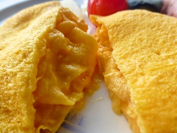 プレーンオムレツが絶妙♪