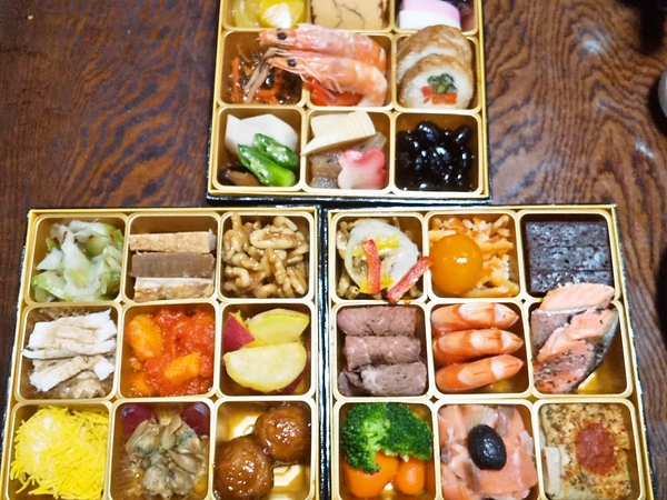 生協の和洋中おせち